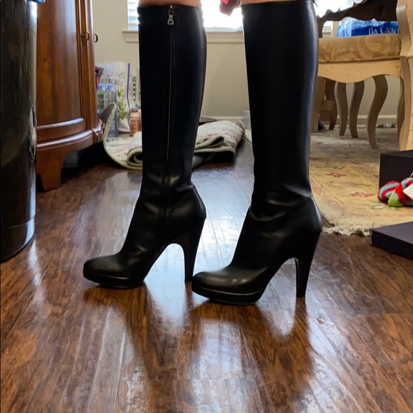 Beautiful Prada Boots - Picture 14 of 15